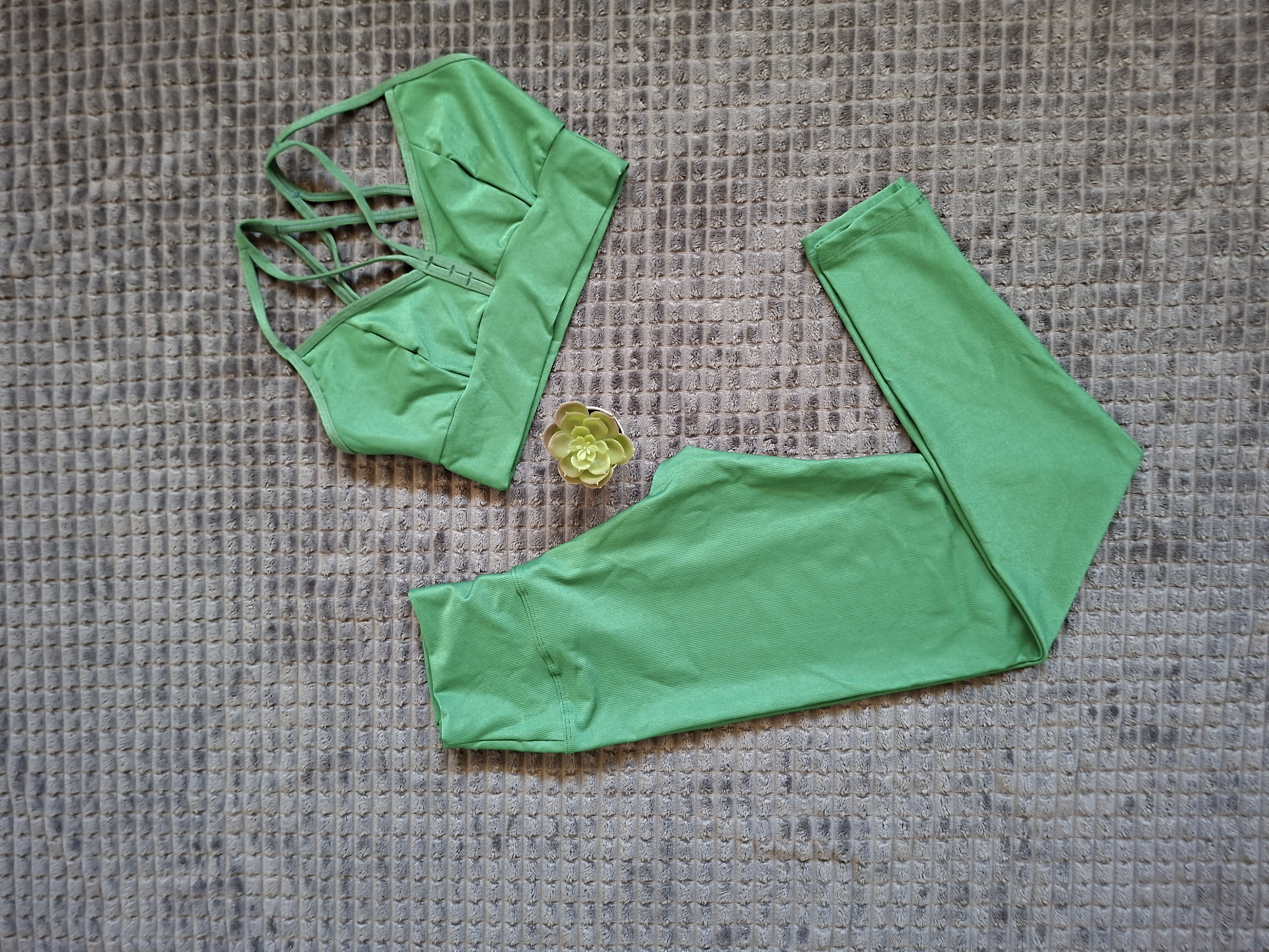 Conjunto Cós Básico de Compressão Verde Oliva