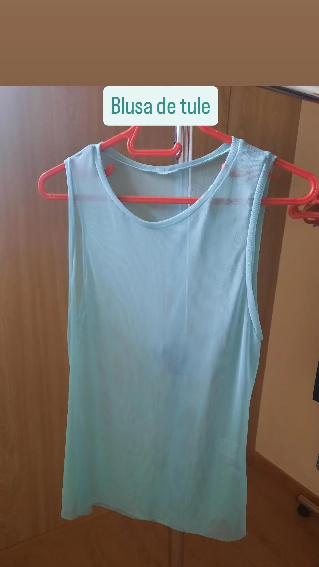 Blusa de Tule sem Manga Verde Agua