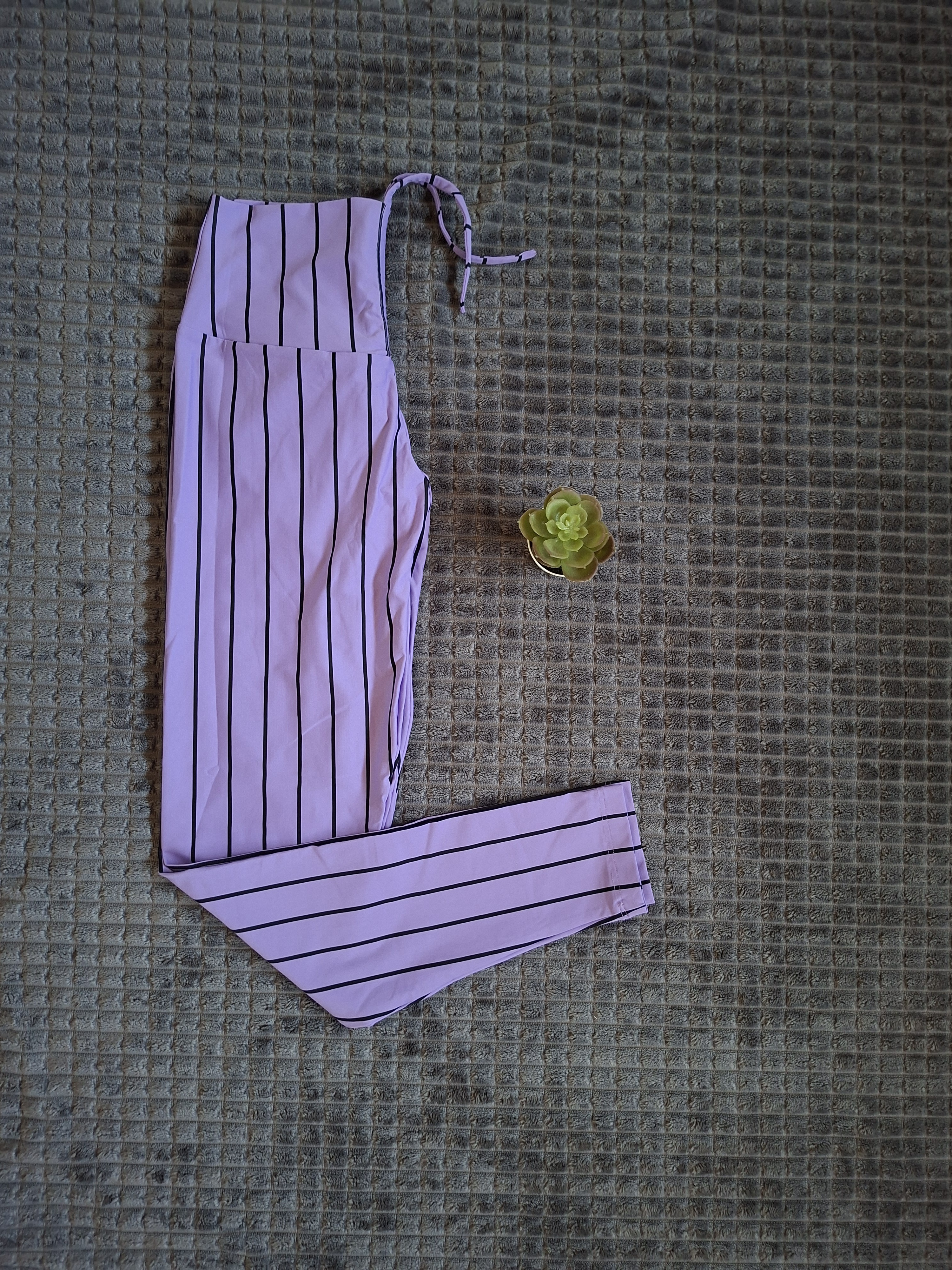 Calça Suplex Empina Bumbum Lilas com listras